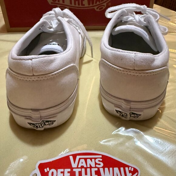 Vans Doheny Womens Size 7.5 Med Width sneaker - Picture 3 of 5